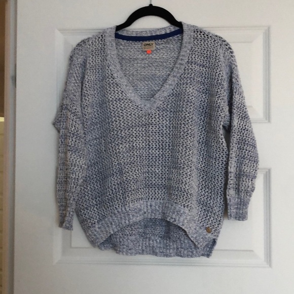 Only sweater - Picture 1 of 1